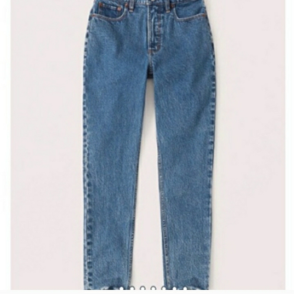 Abercrombie and Fitch Curve Love High Rise Jeans in Size 27
